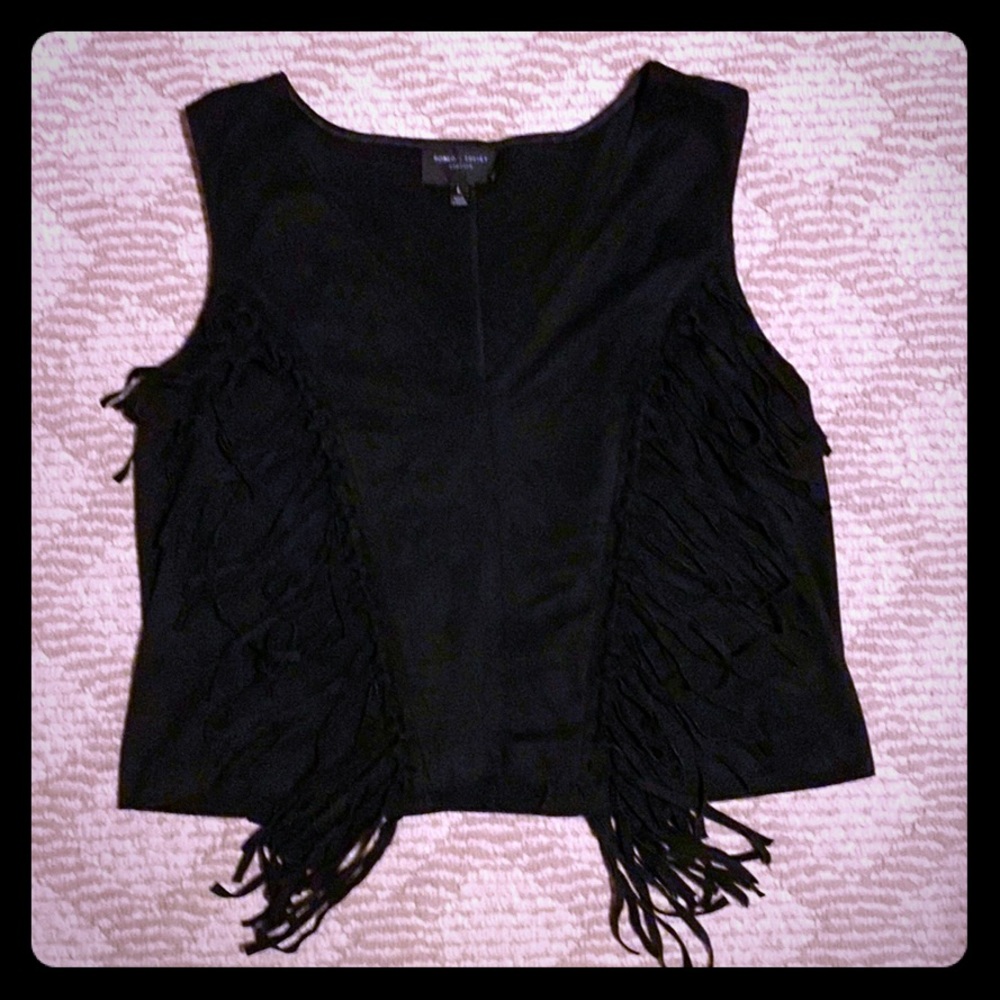 Romeo & Juliet sleeveless suede feel top FRINGE!